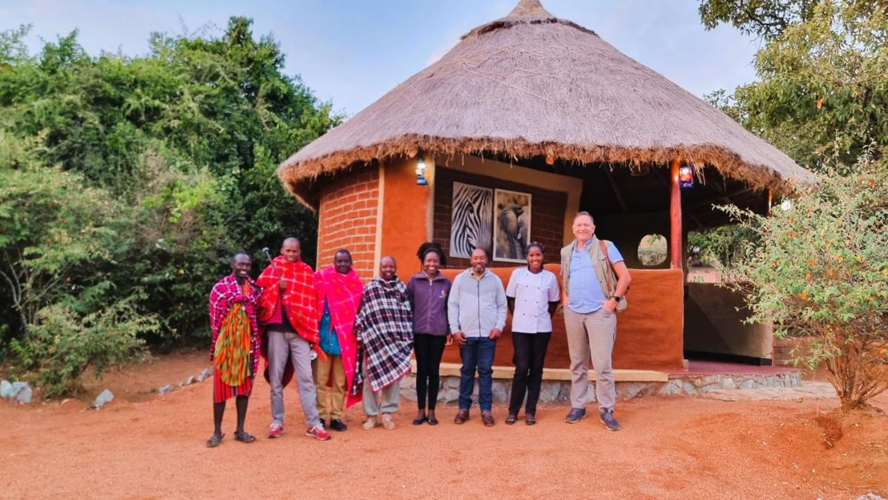 Africa Safari Maasai Boma Villa Serengeti Eksteriør bilde